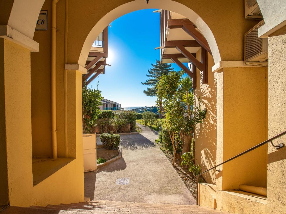Apartment Village Cap Esterel - Le Village-68 By Interhome Saint-Raphael  Bagian luar foto