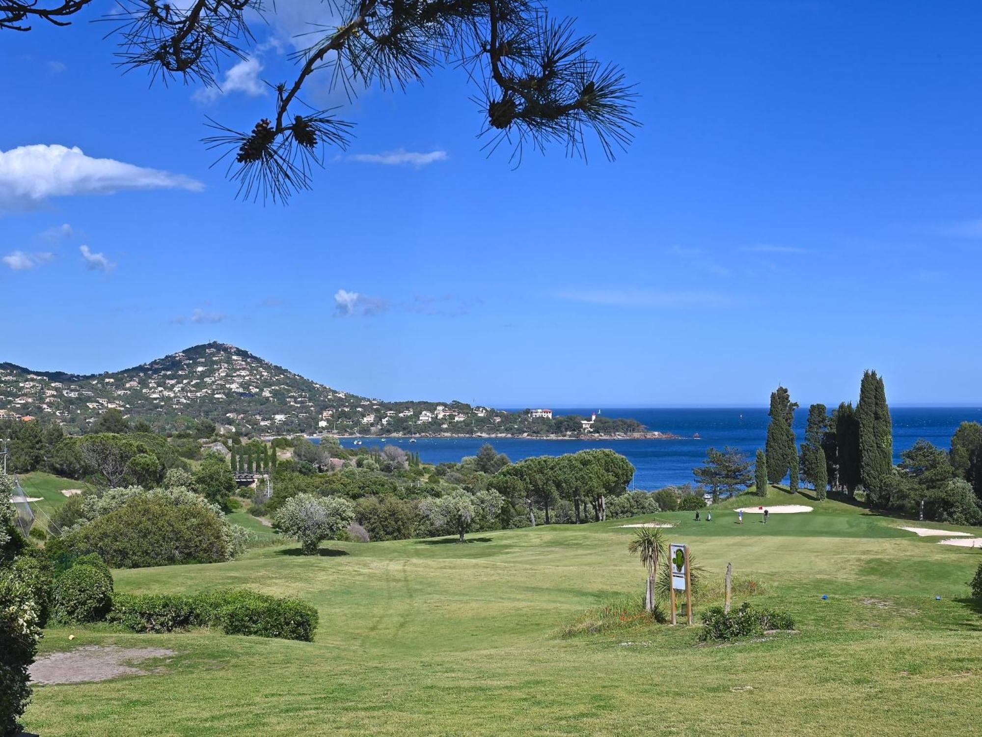 Apartment Village Cap Esterel - Le Village-68 By Interhome Saint-Raphael  Bagian luar foto