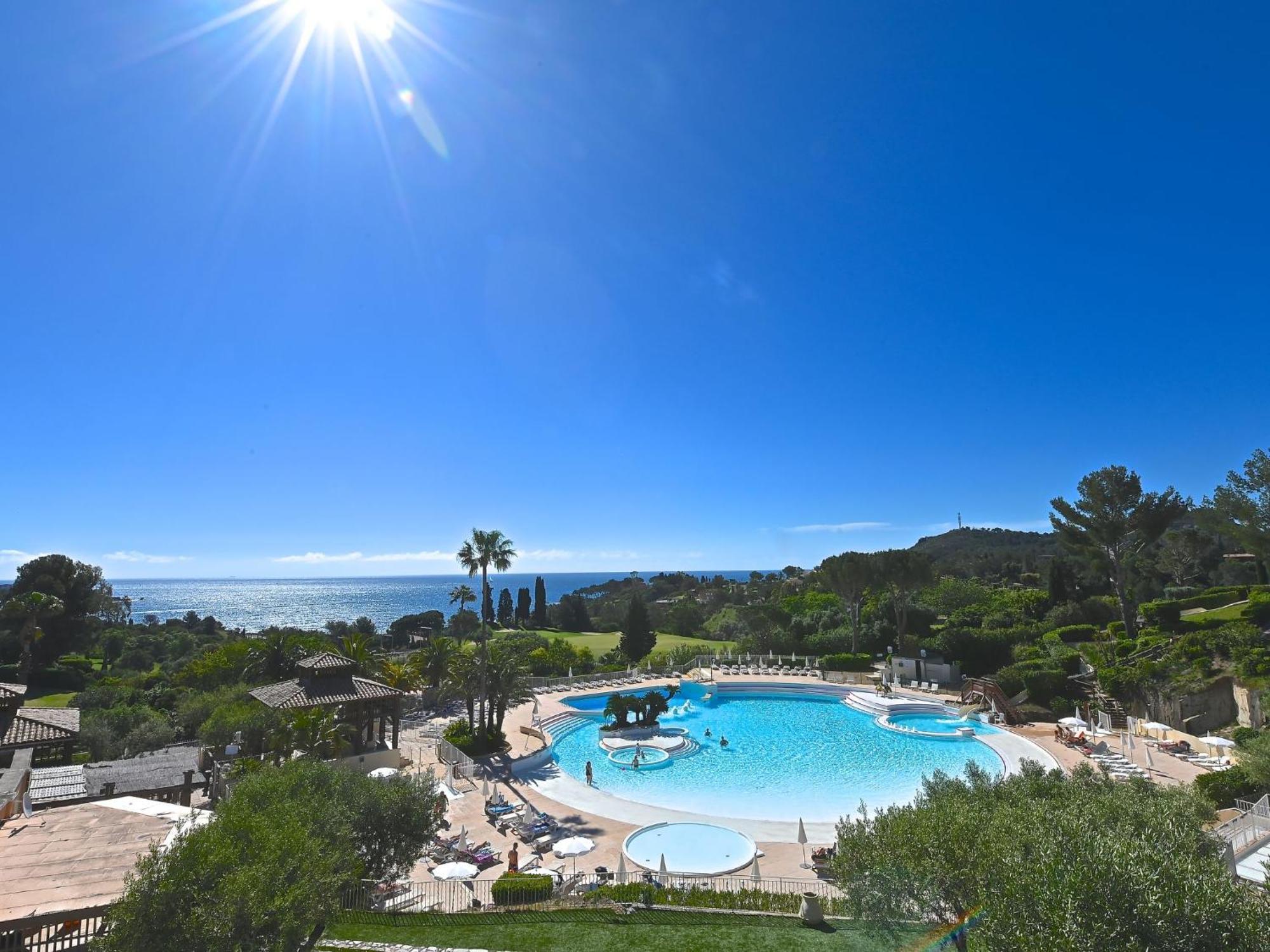 Apartment Village Cap Esterel - Le Village-68 By Interhome Saint-Raphael  Bagian luar foto